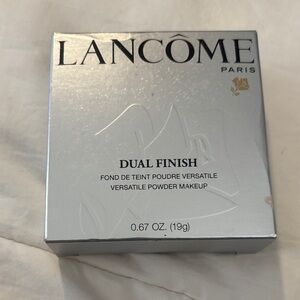 Lancôme Dual Finish Powder Makeup. New.
